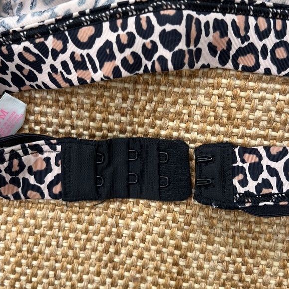 VS PINK Bralette Size M - Picture 4 of 7